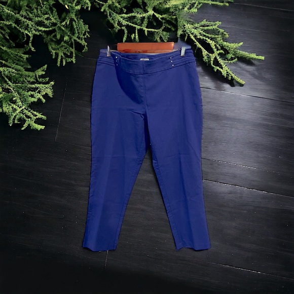 JM Collection
Petite Studded-Rivet Straight-Leg
Pants, Petite‎ XL - Picture 1 of 3